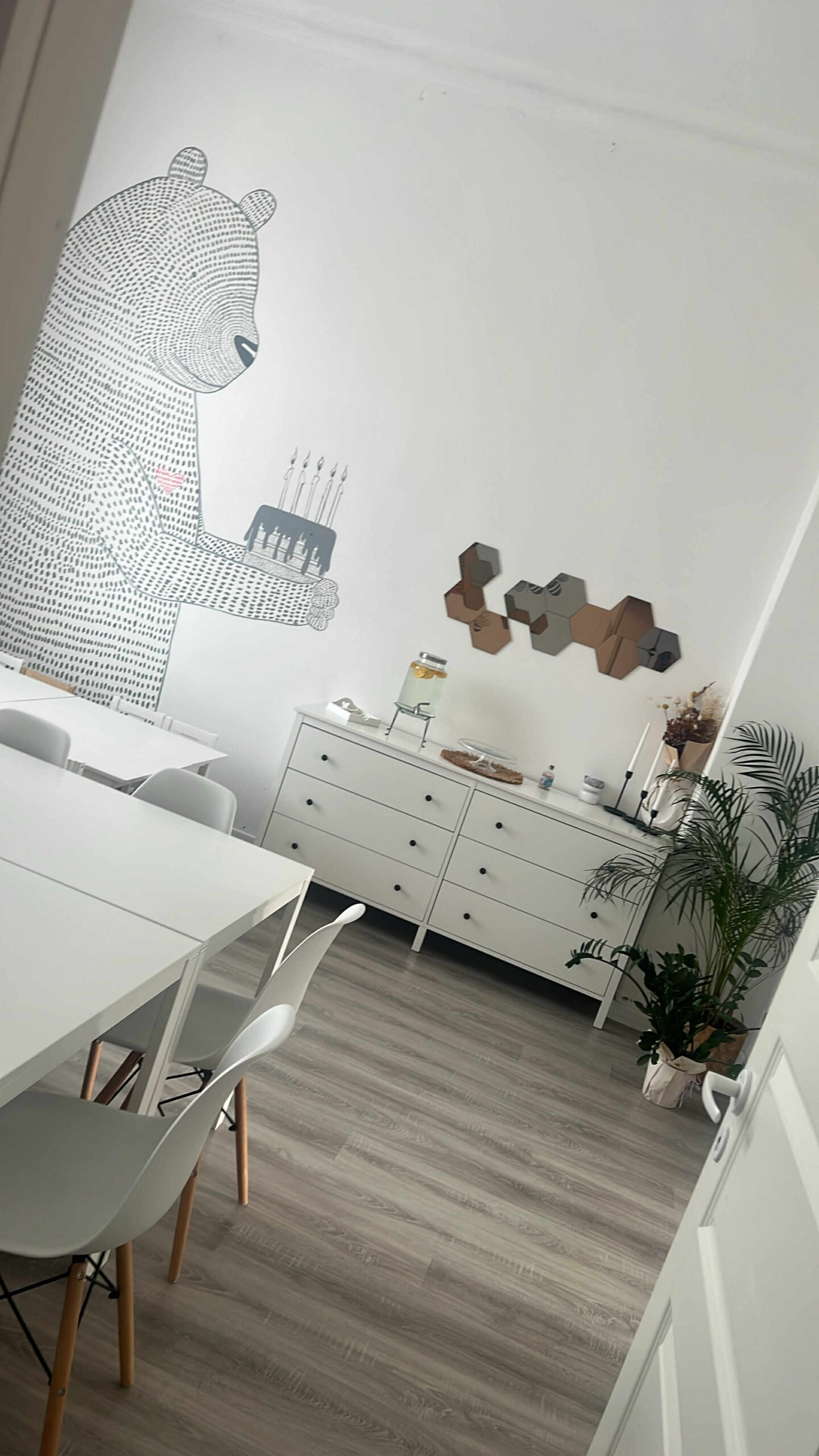 c9fd5f5a-d73a-4d3b-8b61-2a4a868c1ebb